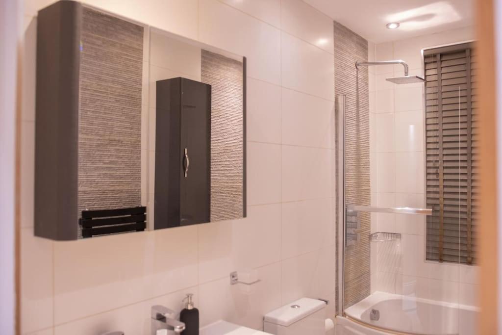 Oikoshomes Three Bedroom Flat In Londýn Exteriér fotografie