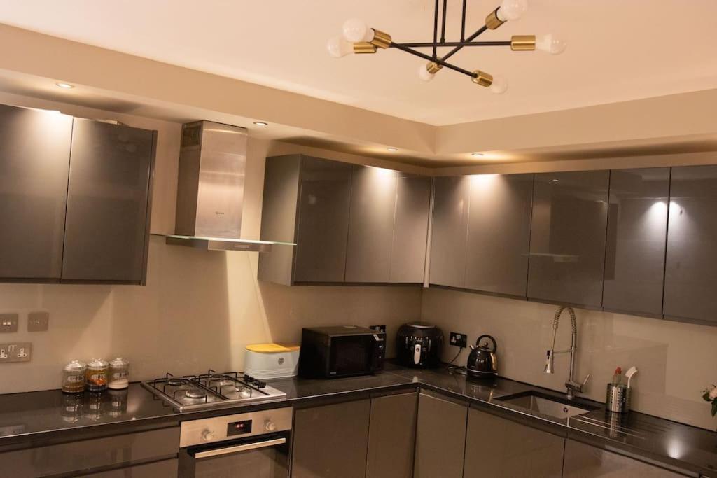 Oikoshomes Three Bedroom Flat In Londýn Exteriér fotografie